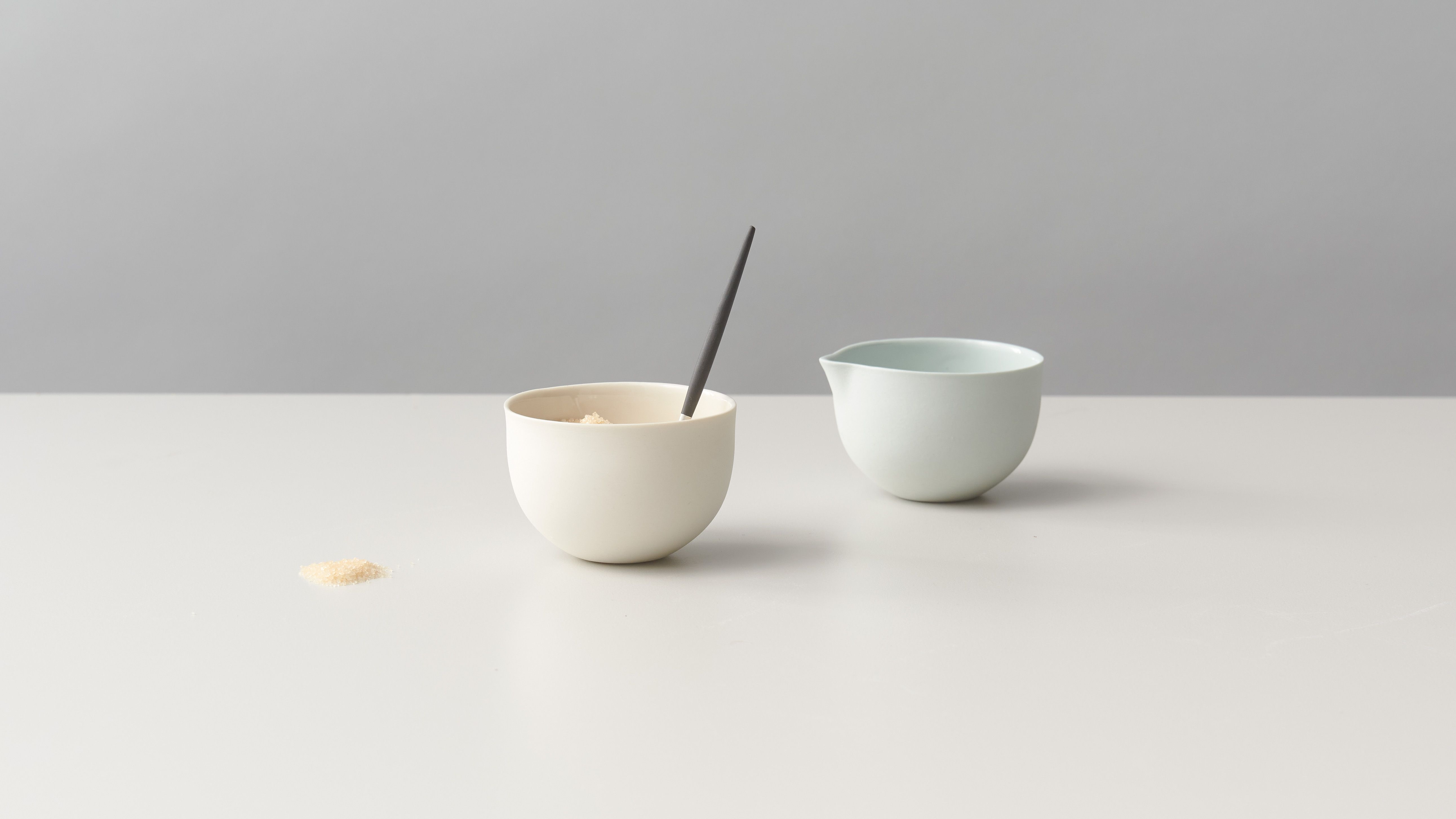 JUG ROUND in Blossom by Mud Australia