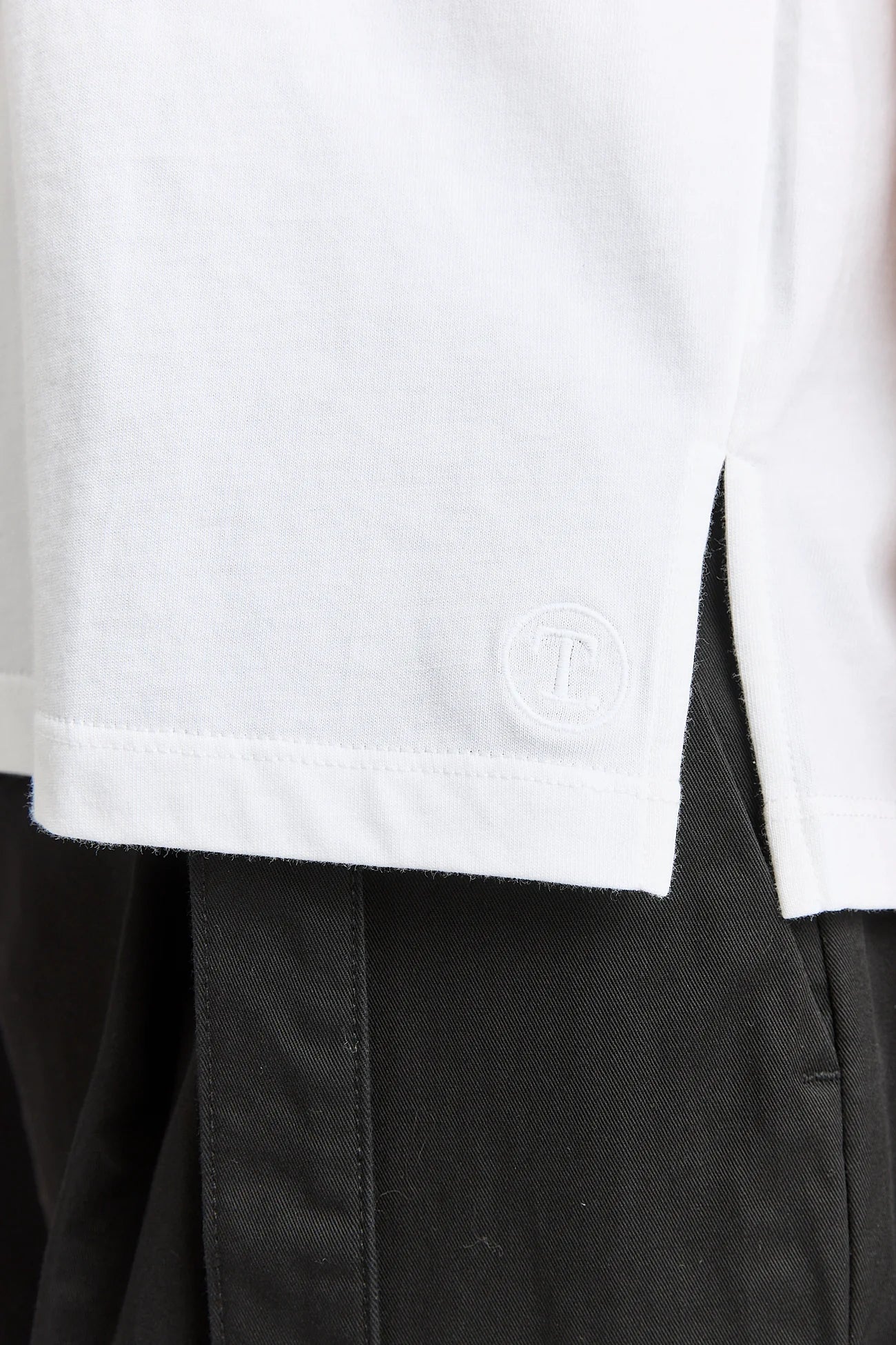 CREW NECK TANK | White - Darling & Domain