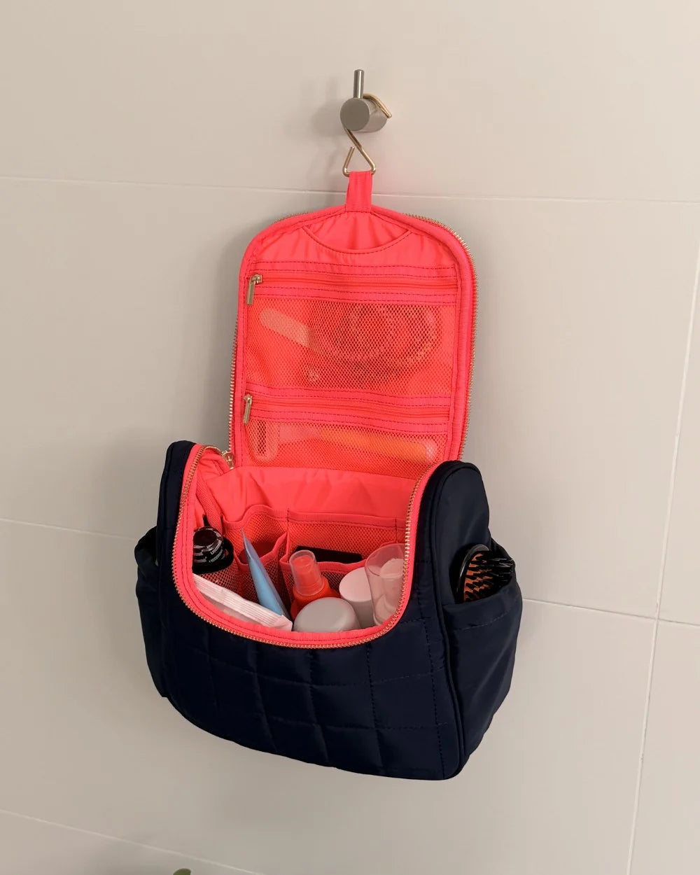 ESSENTIALS BAG in Navy by Elms and King