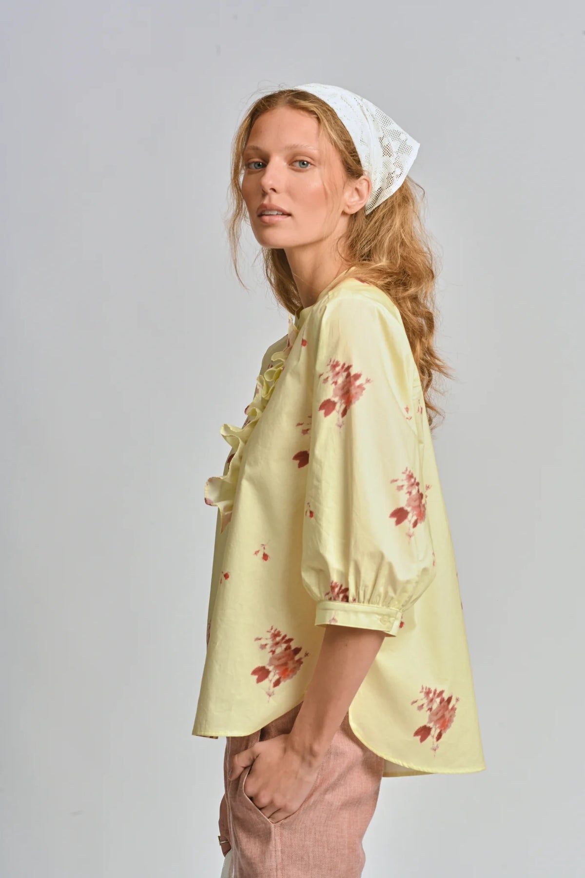 LE TABLECLOTH FRILL SHIRT in Lemon Butter from Le Stripe