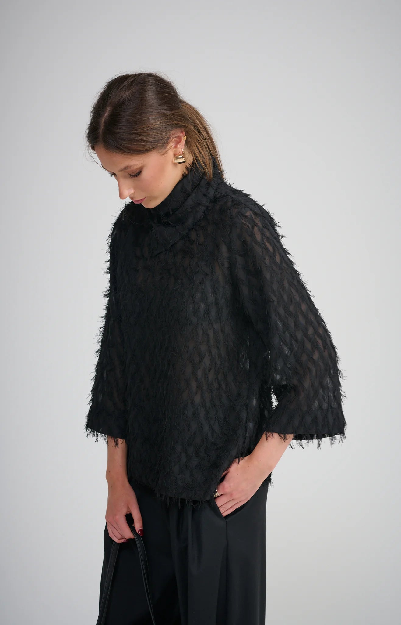 *Pre-Order* LE TASSEL TOP WITH SCARF | Black - Darling & Domain