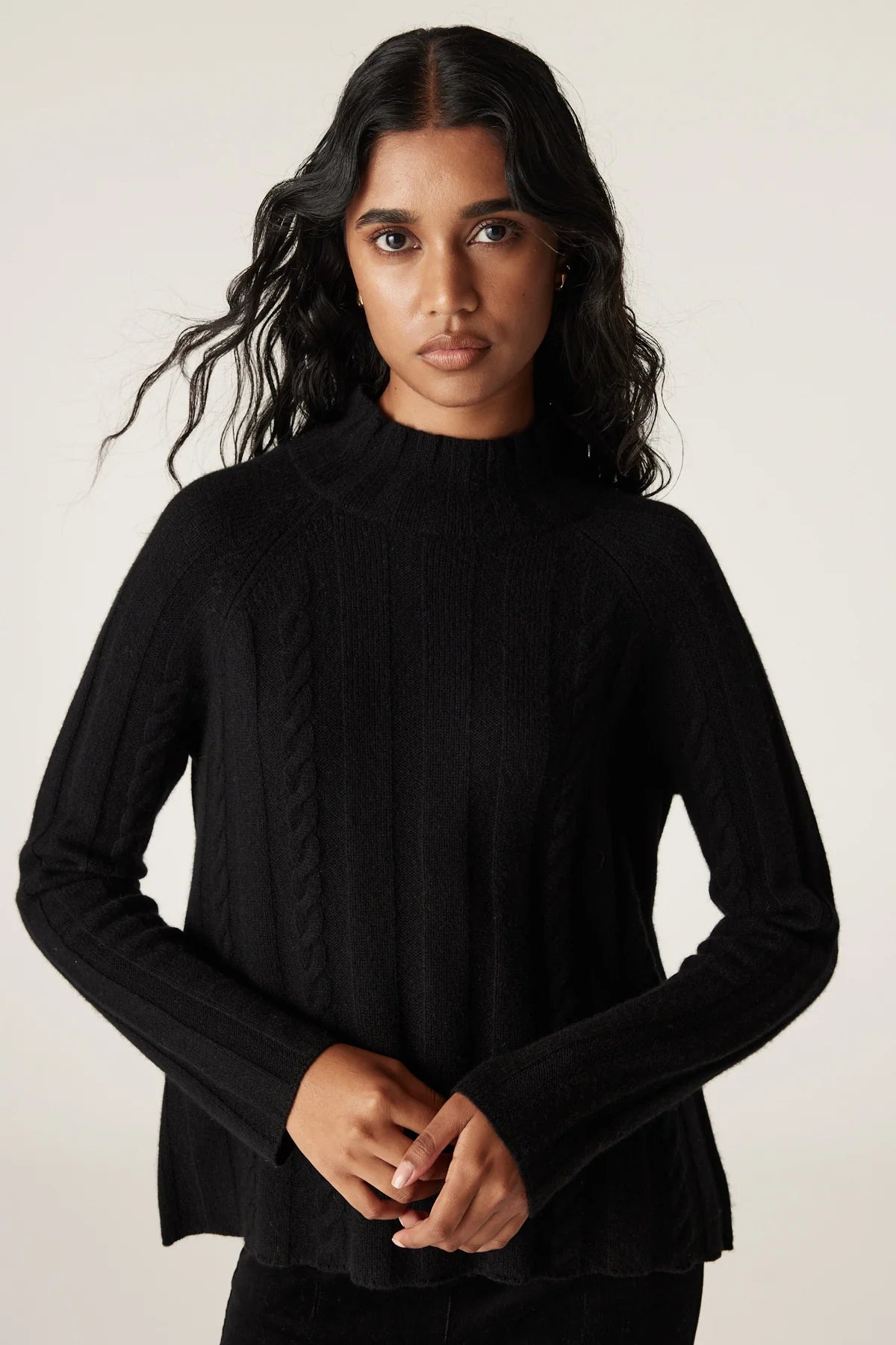 CASHWOOL CABLE JUMPER | Black - Darling & Domain
