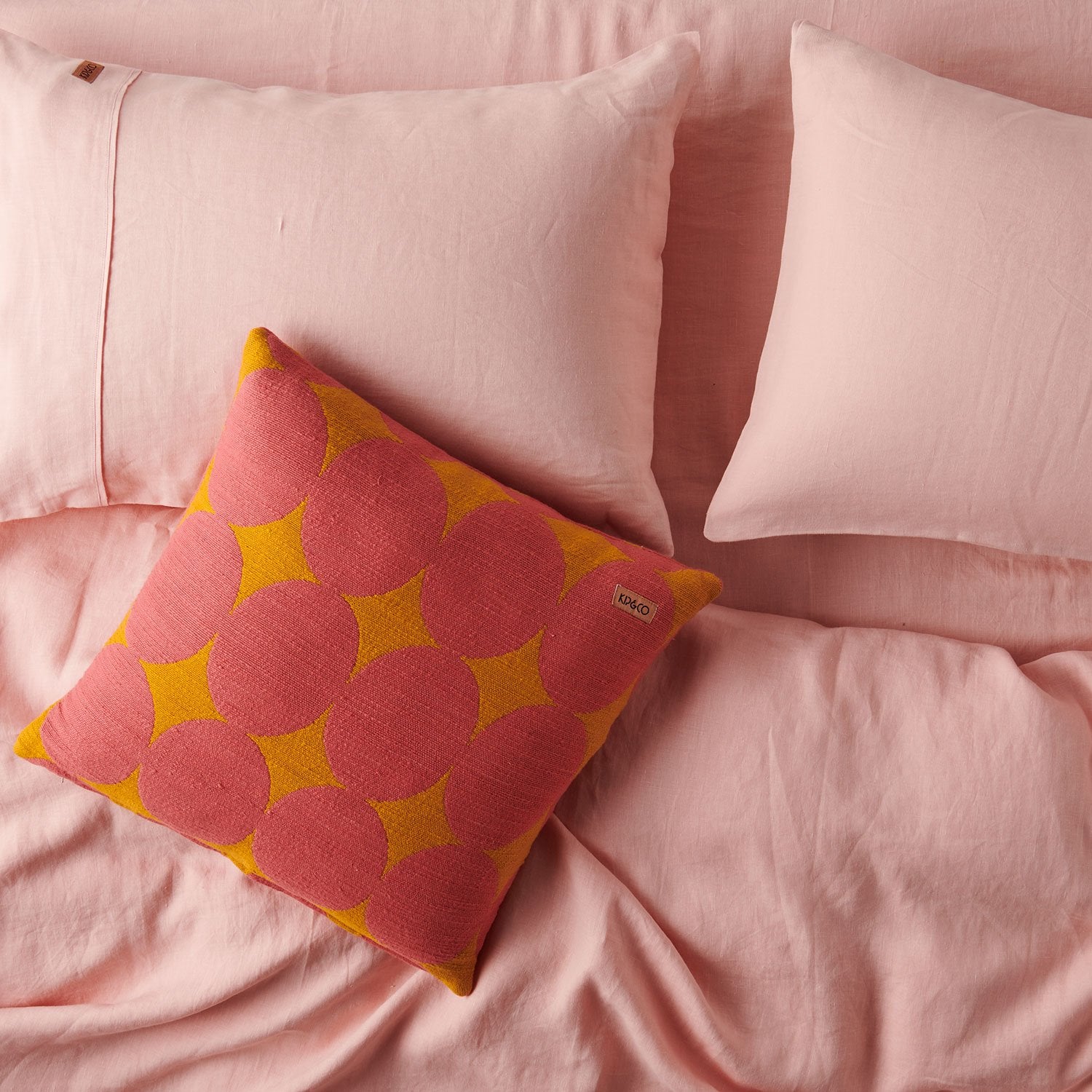 LINEN PILLOWCASE SINGLE in Scallop Shell from the amazing range of Kip & Co