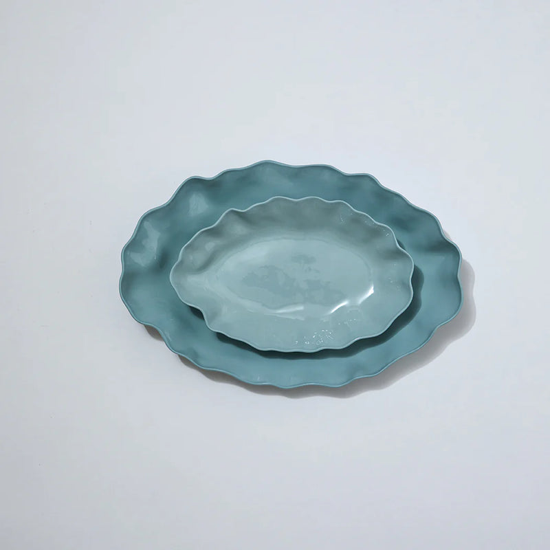 RUFFLE RECTANGLE PLATTER M in Light Blue from Marmoset Found