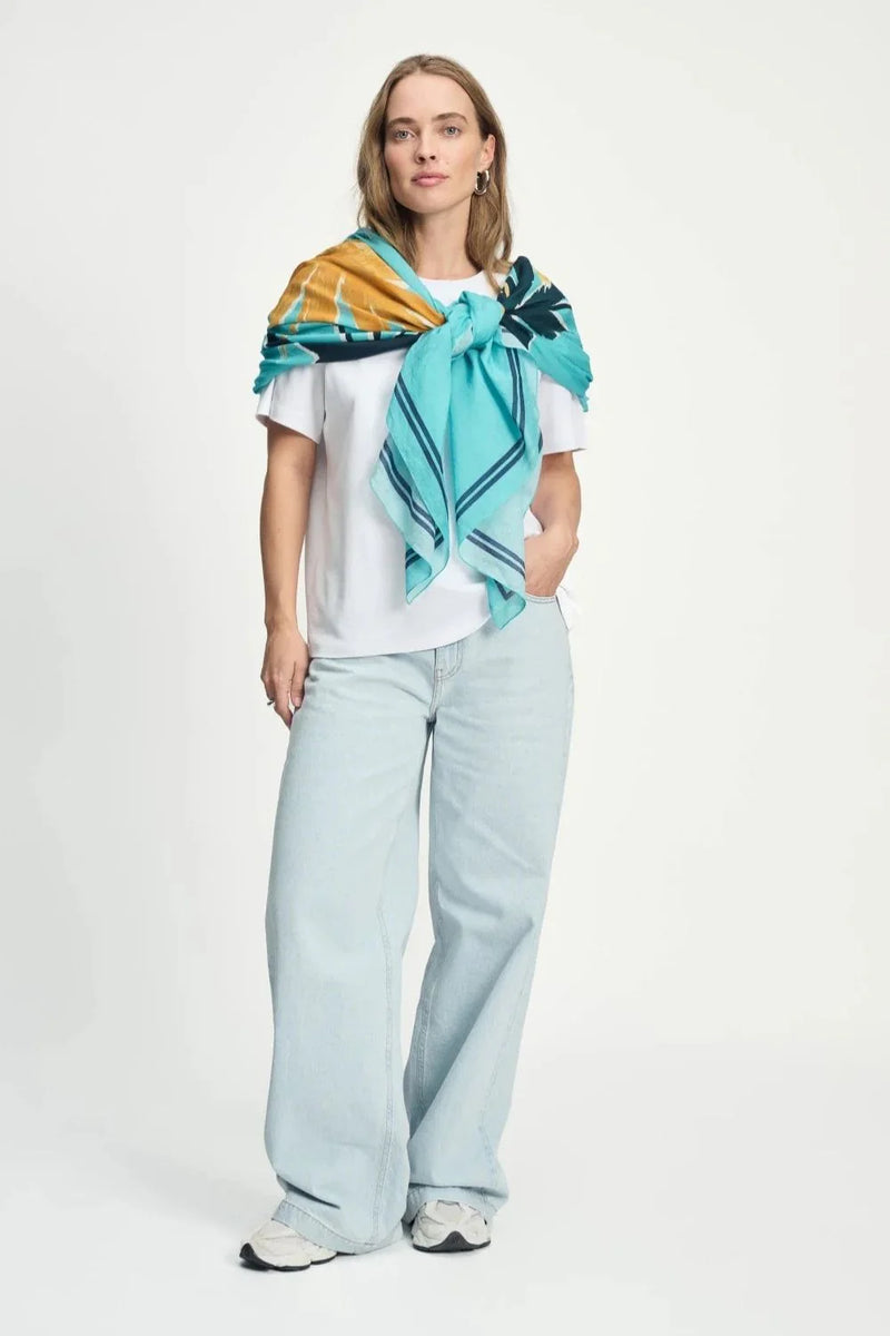 POM SHAWL | Artisan Sky Blue