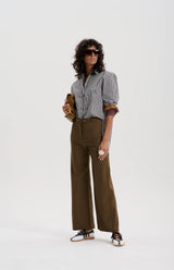 PURE MERINO WORSTED TROUSER in Dark Olive from Le Stripe