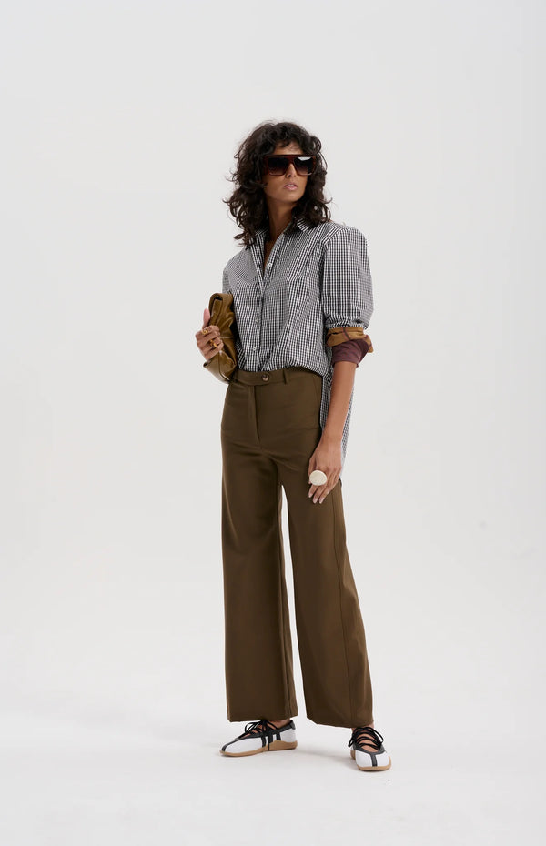 PURE MERINO WORSTED TROUSER in Dark Olive from Le Stripe
