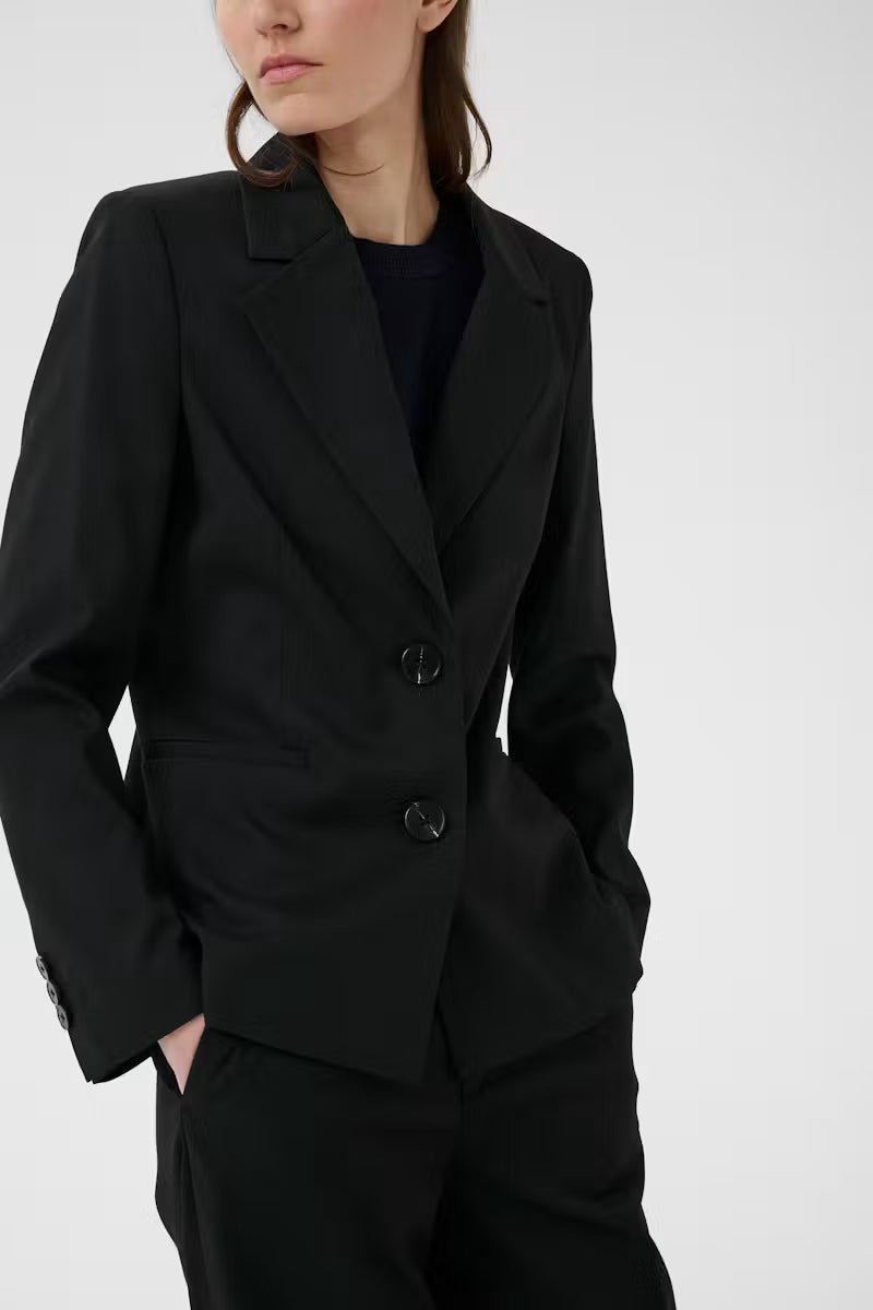 CADIEIW CORE BLAZER in Black by Inwear
