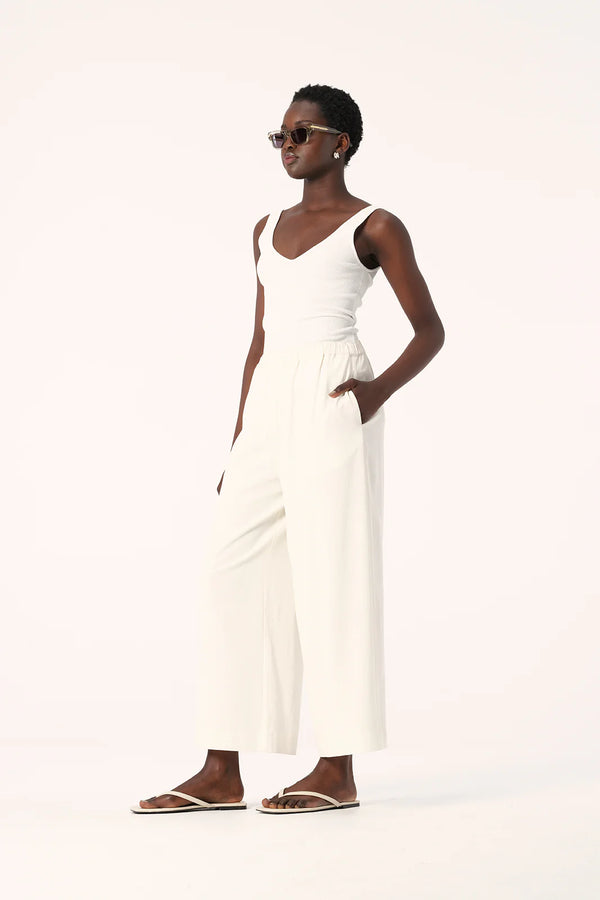 Elka Collective PERRY KNIT TOP in White