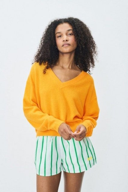 RAX18A V NECK in Nectarine by American Vintage