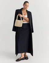 Amia Flat in Black by La Tribe