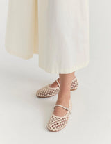 Amia Flat in Cream by La Tribe