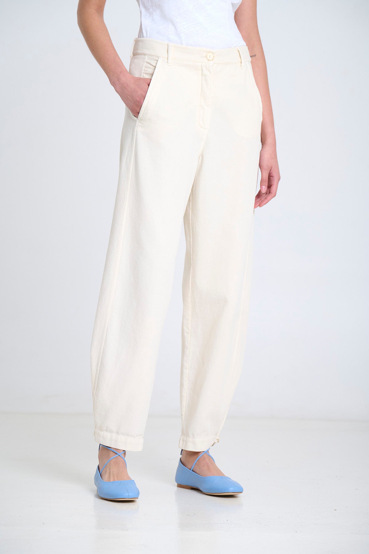 BARREL PANT in Ecru by Sita Murt