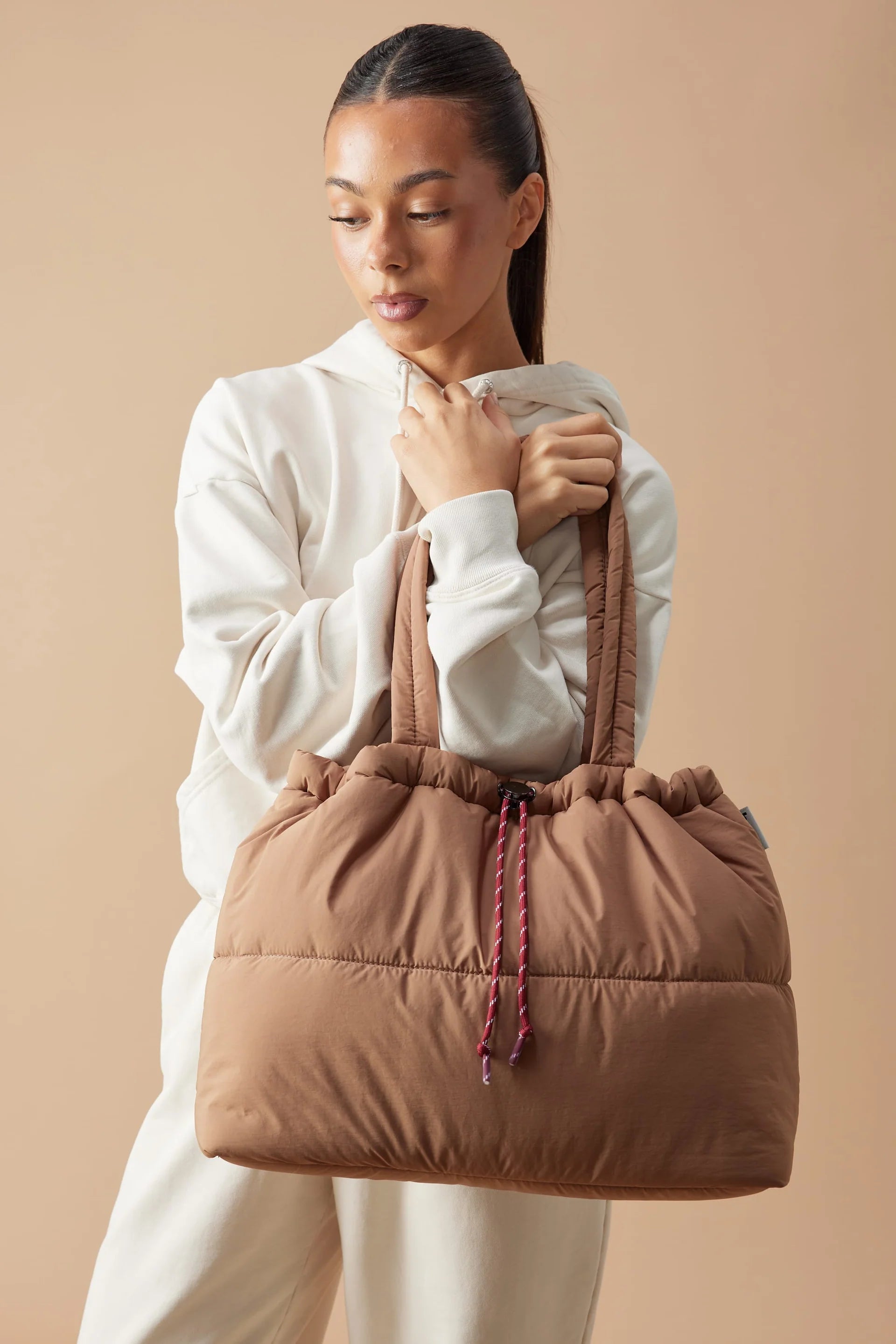 SCRUNCH BASE in Hazelnut + Burgundye by Base Supply