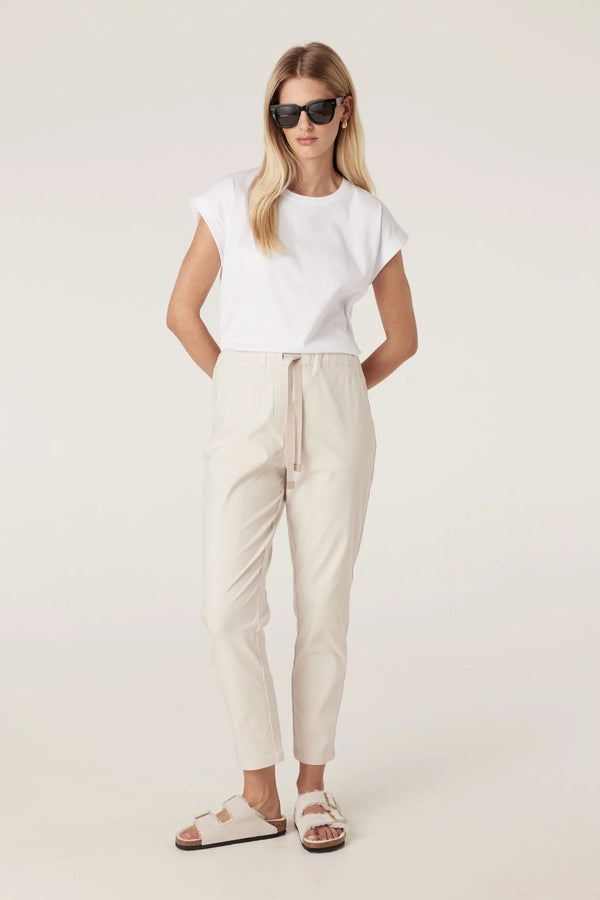 PIMA TEE | White