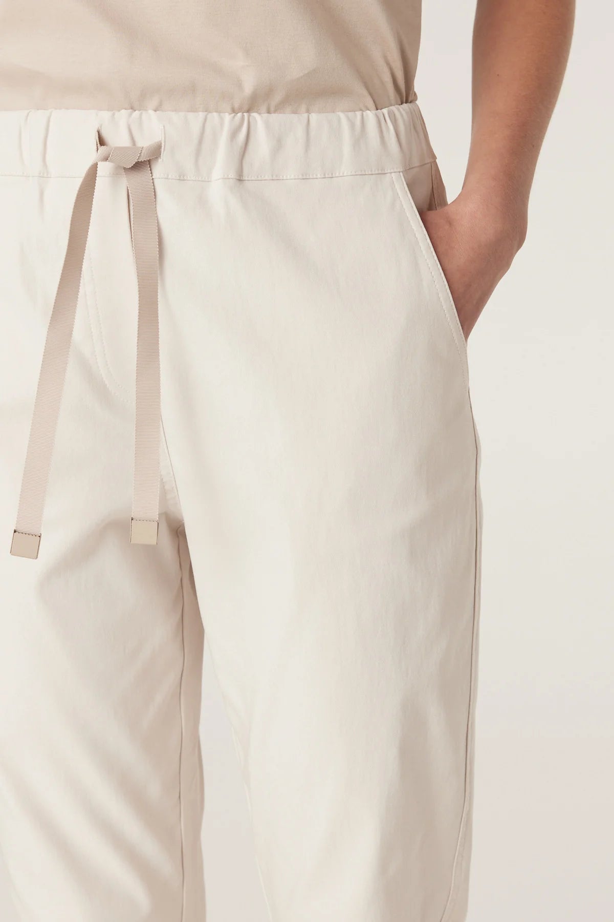 ZOE JOGGER | Parchment - Darling & Domain