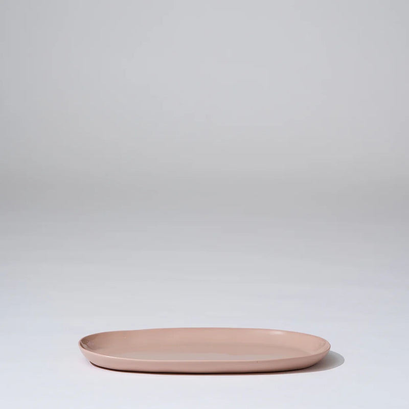 Cloud Oval Plate Medium in Icy Pink