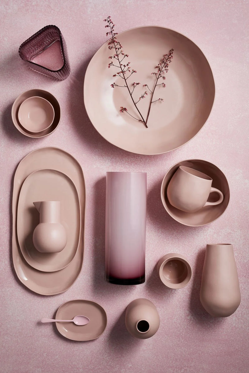 Cloud Oval Plate Medium in Icy Pink