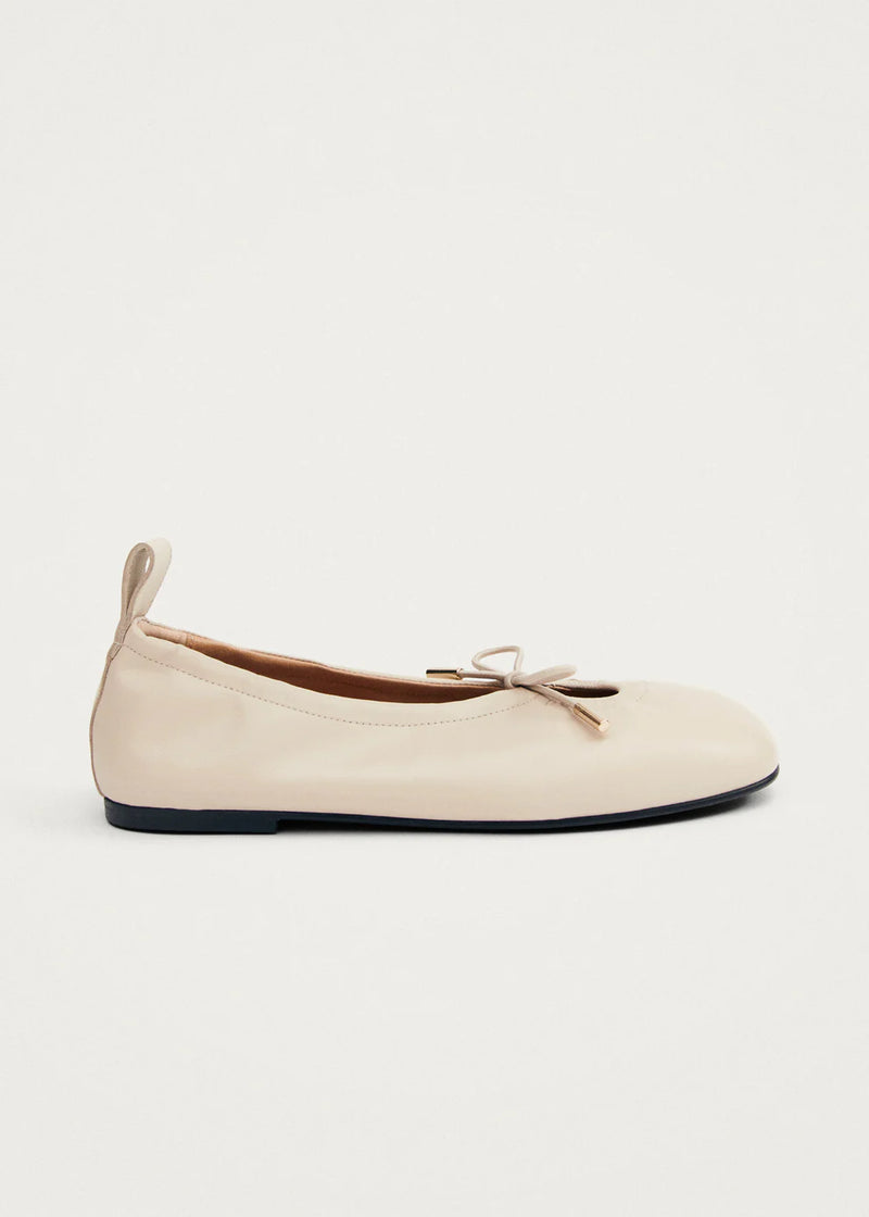ROSALIND CREAM LEATHER BALLET FLAT by Alohas