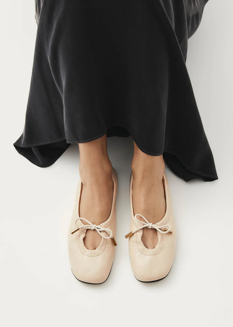 ROSALIND CREAM LEATHER BALLET FLAT by Alohas