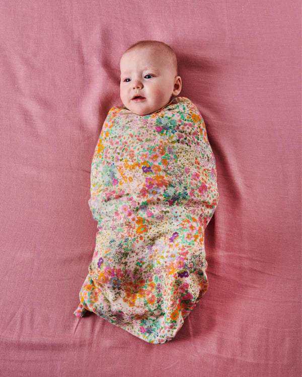 BAMBOO SWADDLE in Little Bit Ditsy from the amazing range of Kip & Co