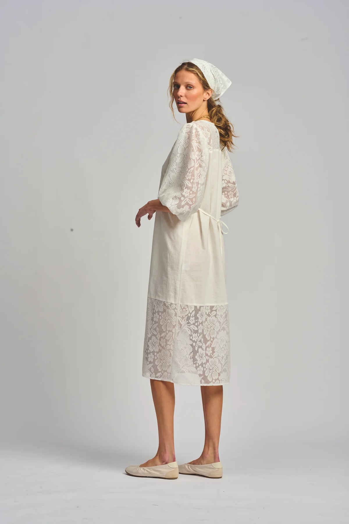 LE FILET LACE DRESS in Antique White from Le Stripe