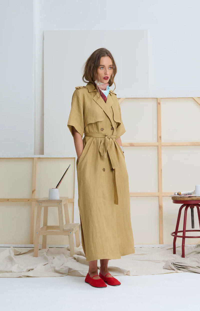 LE TRENCH DRESS in Golden  from Le Stripe