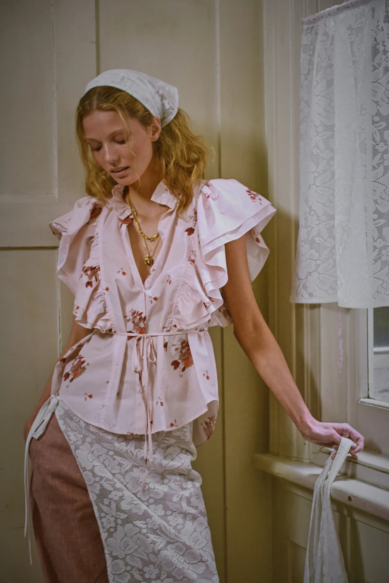 LE TABLECLOTH FRILL TOP in Rosa from Le Stripe