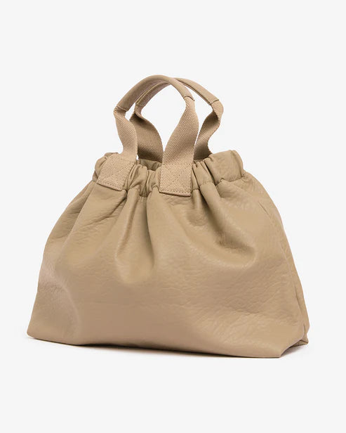 MONTAGUE TOTE in Latte by Elms and King