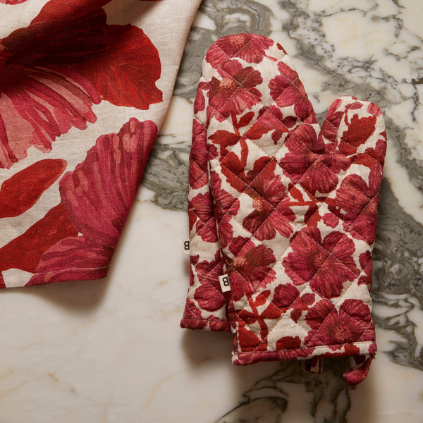 OVEN MITT in Leon Cerise from Bonnie and Neil