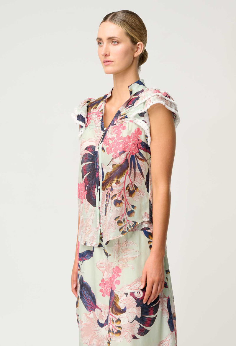 LUMA SILK COTTON FLUTTER SLEEVE TOP in Oasis Flora from Oncewas