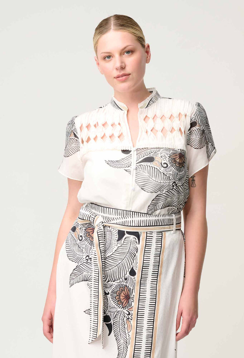 DALIA DIAMOND SMOCK YOKE COTTON SHIRT | Ivory Casablanca