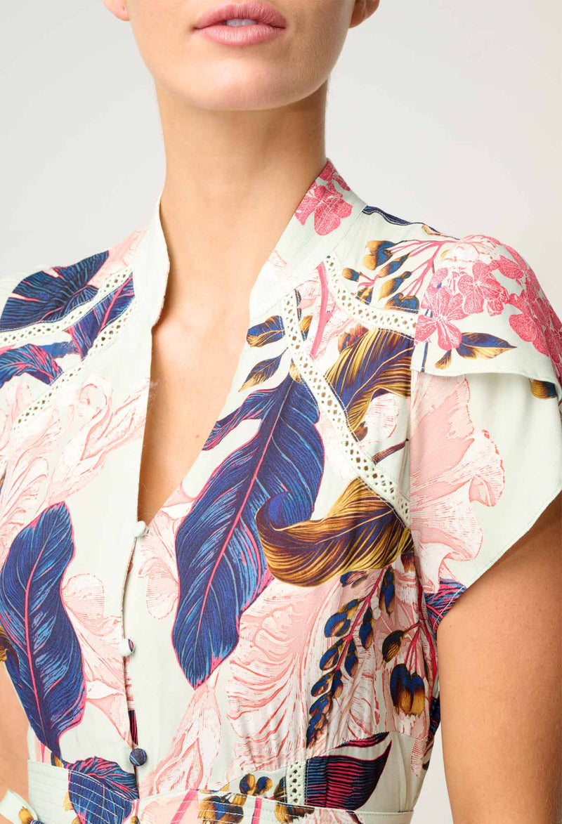 MAYSA VISCOSE DRESS in Oasis Flora from Oncewas