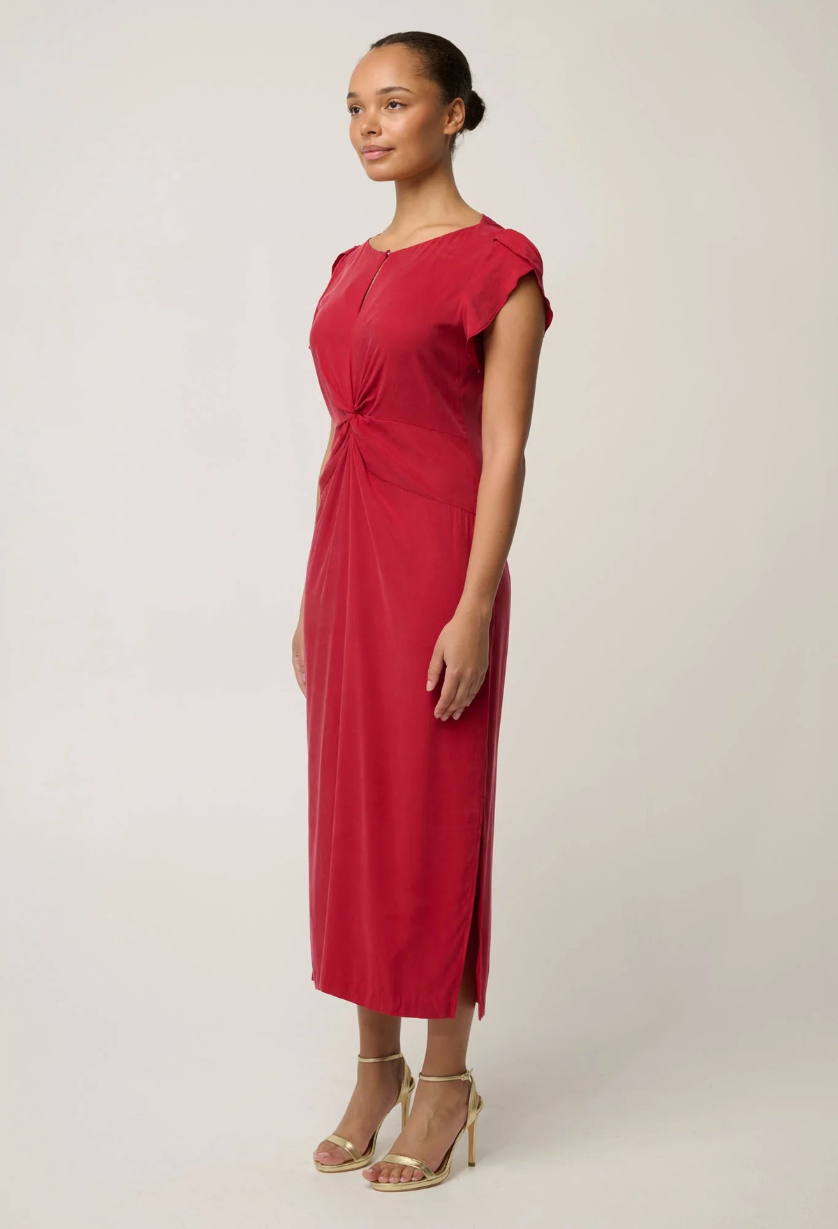 GENEVA STRETCH TWIST COLUMN MIDI DRESS in Dahlia Red from Oncewas