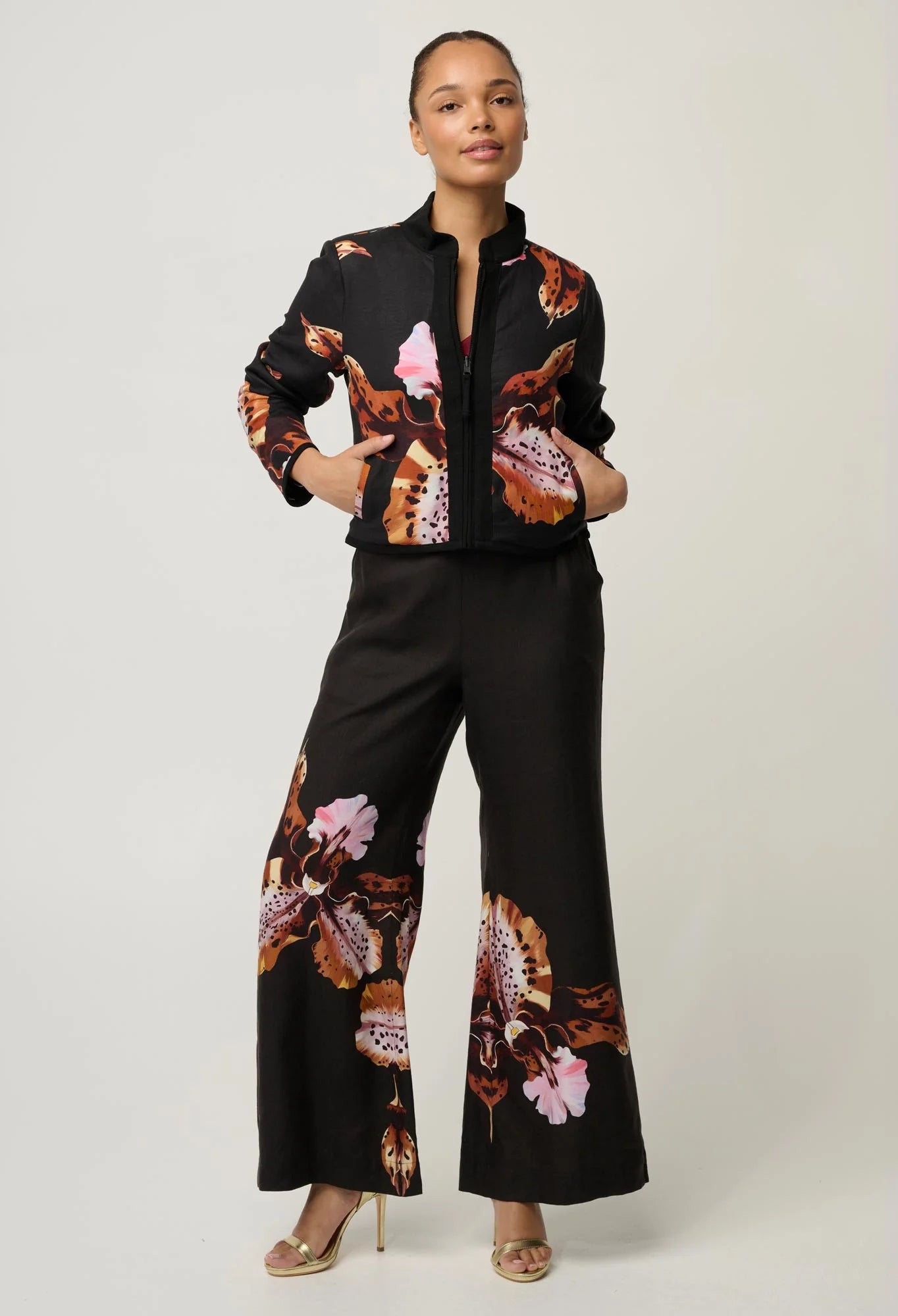 DELRAY REVERSIBLE LINEN VISCOSE JACKET in Sunset Orchid + Noir Orchid
