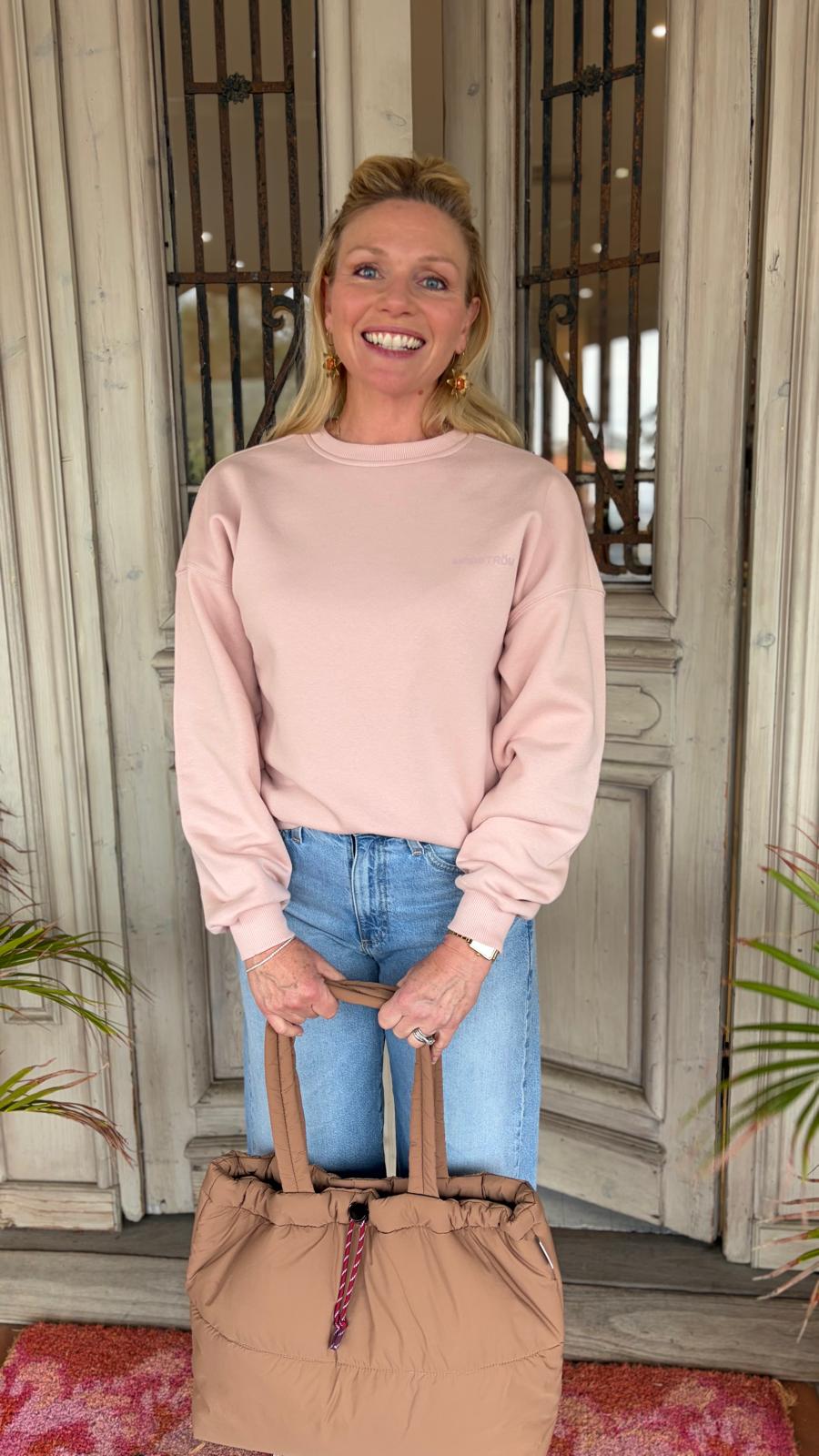 PAULA MD SWEAT in Peach Whip by Modstrom