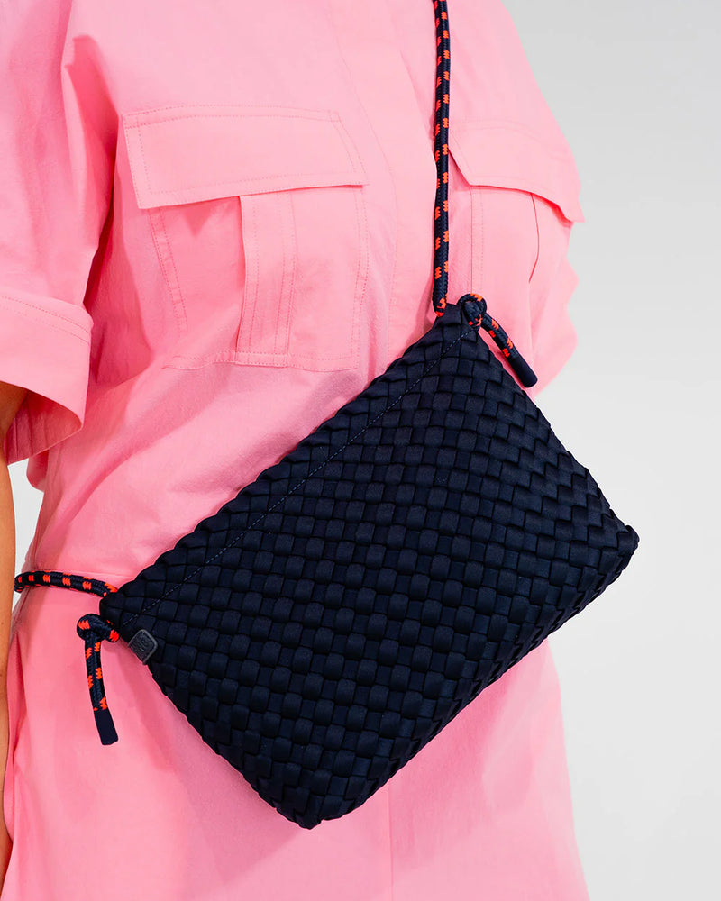 PANAMA CROSSBODY BAG | Navy Plait