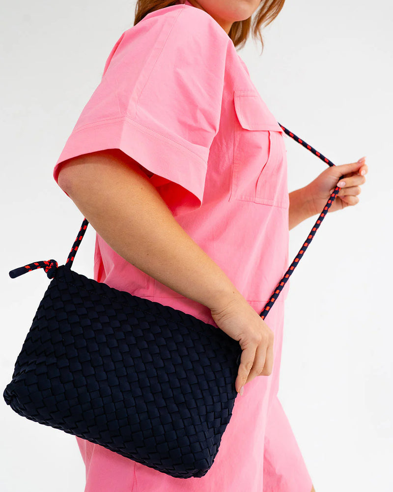 PANAMA CROSSBODY BAG | Navy Plait