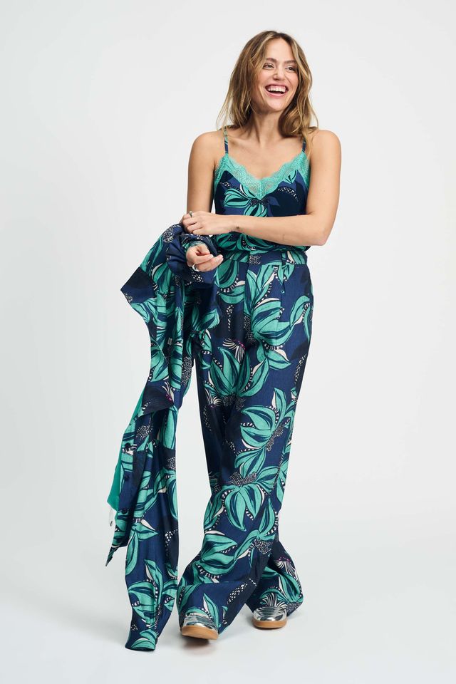 POM CAMI | Delicacy Green - Darling & Domain