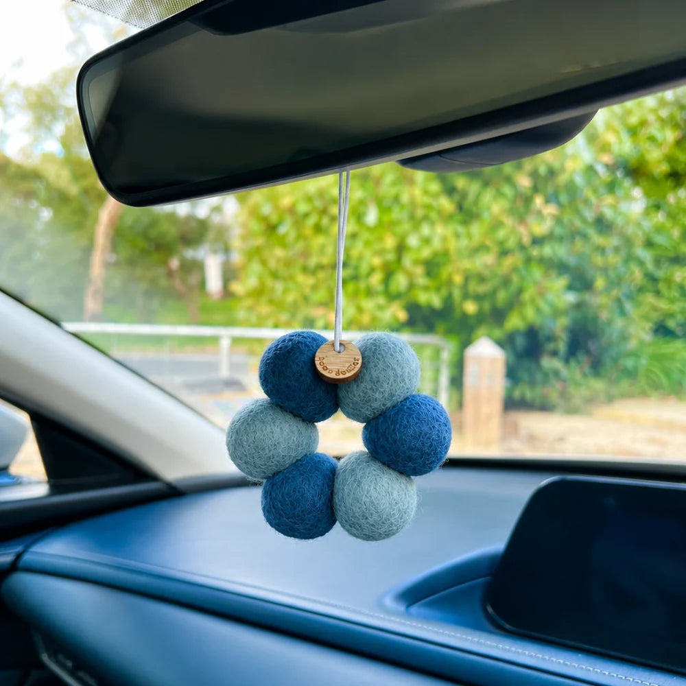 SCENTED YOUR WAY FELT FRESHENERS in Blue Wreath by Home Dwellers