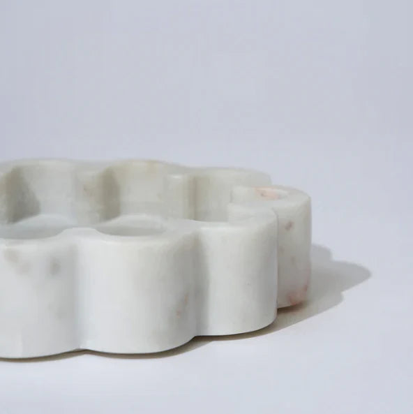 MARBLE OVAL RIBBED CATCHALL in White Marle from Marmoset Found,