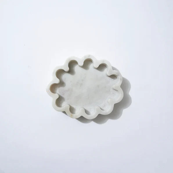 MARBLE OVAL RIBBED CATCHALL in White Marle from Marmoset Found,