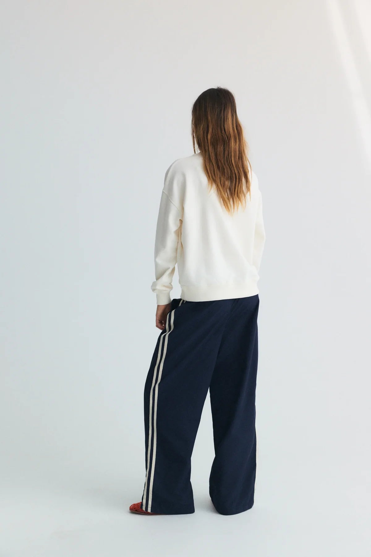 WOMANS SWEATSHIRT in Ecru by The New Society
