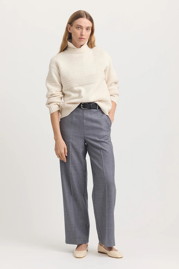 TEXTURED STITCH FUNNEL in Ivory by Toorallie