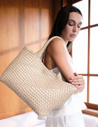 WOVEN TOTE BAG in Cream by La Tribe