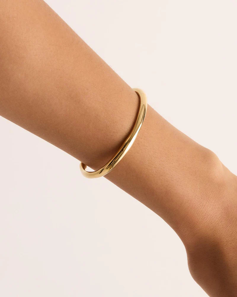 LOVER CUFF in 18k Gold Vermeil from By Charlotte