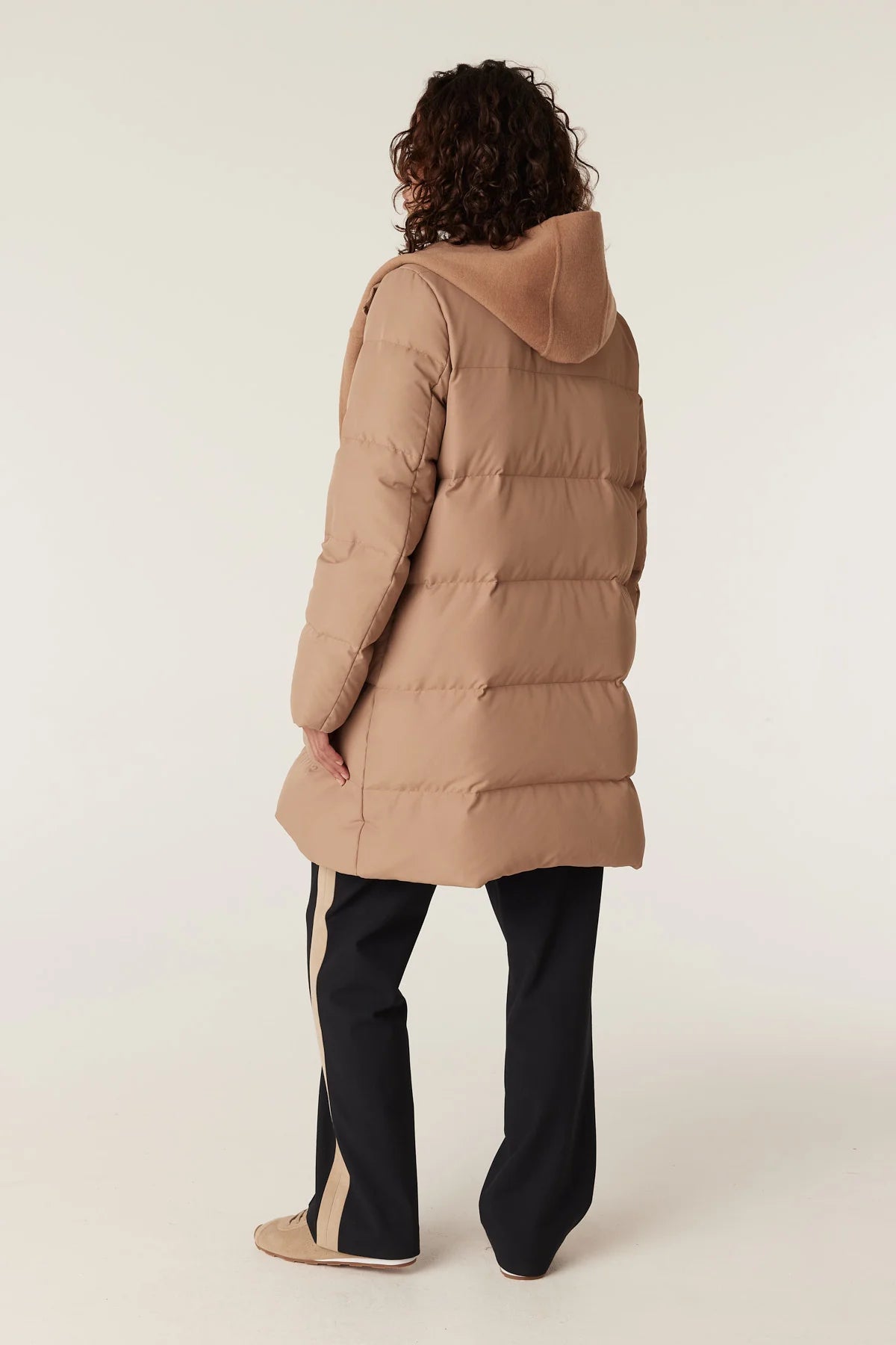 HENDERSON PUFFER | Camel - Darling & Domain
