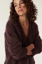 BRUSHED CASHWOOL V CARDIGAN | Shiraz - Darling & Domain