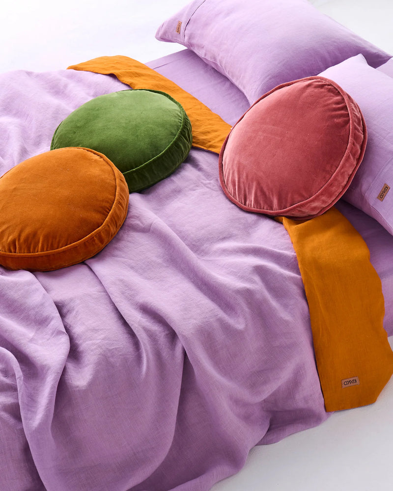 VELVET PEA CUSHION | Peach Pie