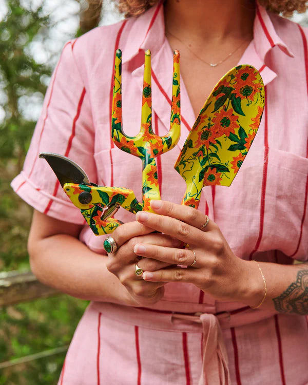 GARDEN TOOLS + GLOVES SET in Passiona from the amazing range of Kip & Co